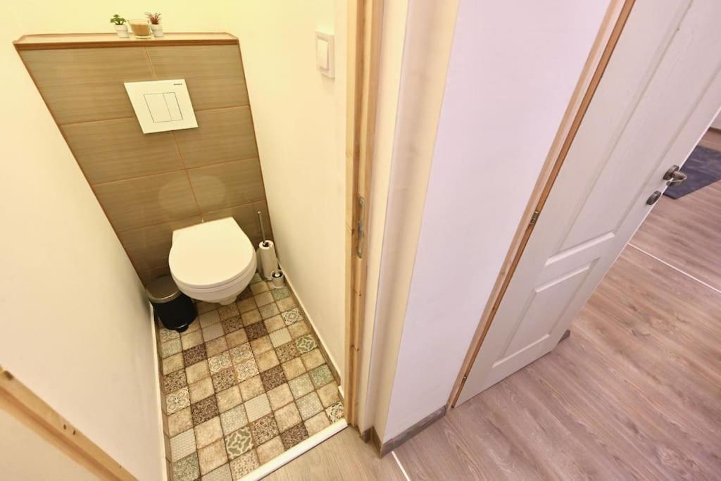 Cute Gallery Flat In Kiraly Street Budapeszt Zewnętrze zdjęcie